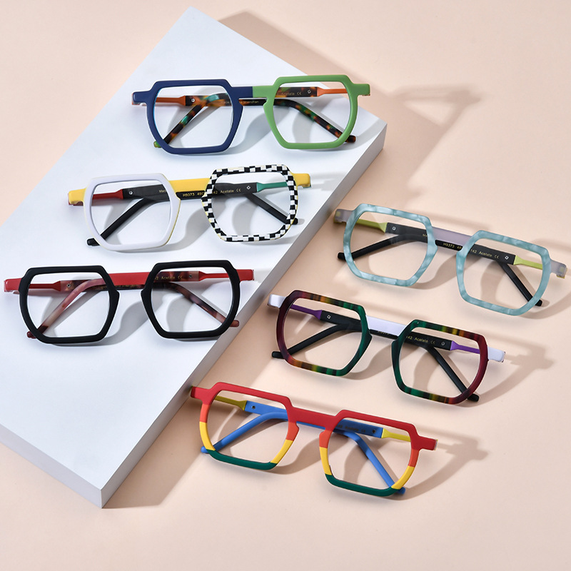 How to choose suitable sunglasses for sports?