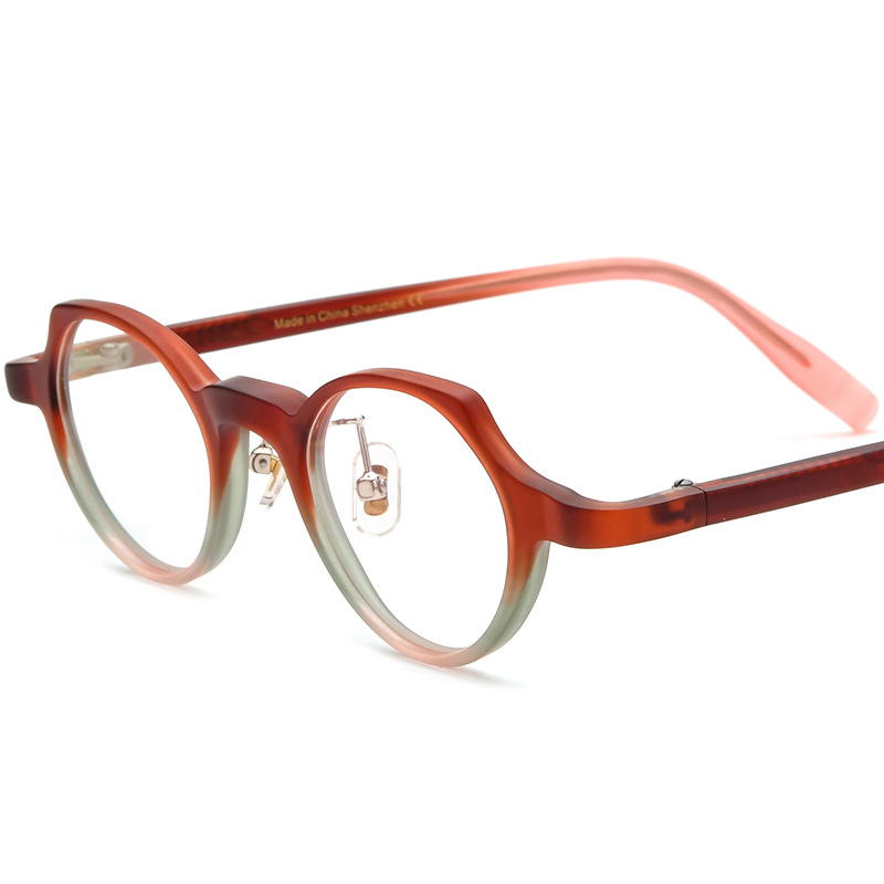 Does optical glasses have effect on myopia prevention and control